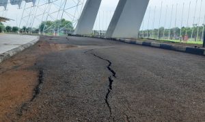 Dinding dan Aspal Stadion GBLA Retak, Begini Kata Pemkot