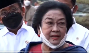 Megawati Ancam Kader PDIP yang Main 2 Kaki: Akan Saya Pecat!