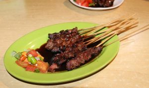Rekomendasi Resep Sate Maranggi, Dijamin Empuk, Bumbu Meresap Sampe ke Dalam Resep sate maranggi khas Jawa Barat dengan daging empuk dan meresap hingga kedalam. (wikipidea)