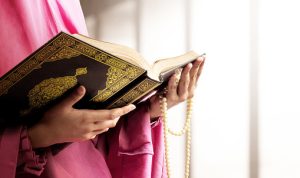 Rahasia cepat kaya dengan doa dan bersedekah. (pixabay)