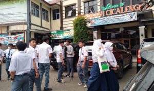 Contoh Kesan Pesan MPLS yang Mengharukan, Agar Dikenang Kakak OSIS (Yanuar/Jabar Ekspres)
