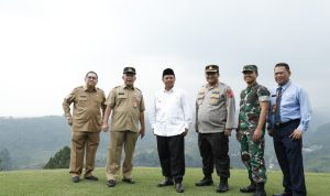 Wakil Gubernur Jawa Barat Uu Ruzhanul Ulum didampingi Sekretaris Daerah Kabupaten Bogor Burhanudin dan Forkopimda Kabupaten Bogor saat meninjau salah satu lokasi di KEK Lido City, Kabupaten Bogor, Senin (18/07). (Yudha Prananda/Dok. Istimewa)