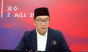 Gubernur Jawa Barat, Ridwan Kamil saat konferensi Pers Y20 secara virtual. menunjukkan Pemprov Jabar yang siap dukung pelaksanaan Y20 di Bandung. Sabtu (2/7). Foto. Sandi Nugraha.