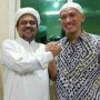 Ustaz Felix Siauw saat bersama dengan Habib Rizieq Shihab (HRS).