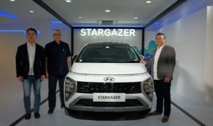 PengalaMan eksklusif: Pt Hyundai Motors indonesia (HMiD) menghadirkan staRgaZeR untuk pertama kalinya kepada media, dimana mereka dapat mengendarai dan merasakan langsung produk ini di jalanan umum serta di Hyundai Proving ground test track di Cikarang, J--