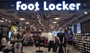 Gerai Foot Locker yang baru buka di Wilayah Bandung