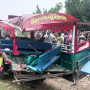 Kondisi odong-odong yang rusak parah karena tertabrak kereta api, kini telah selelsai dilakukan olah TKP.