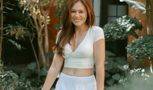 Tren Fashion Crop Top Makin di Gandrungi, Begini Sejarahnya TREND CROP TOP: Artis Wulan Guritno yang kini lebih sering tampil dengan crop top. (instagram)