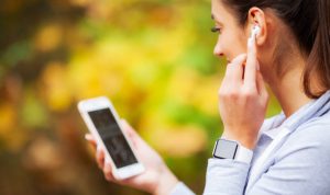 Ilustrasi, memilih earphone yang tepat dengan kebutuhan. (pixabay)