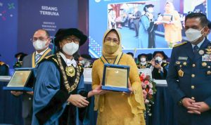 102 Tahun Pendidikan Tinggi Teknik Indonesia, Hetifah Raih Penghargaan Ganesa Wirya Jasa Adiutama dari ITB