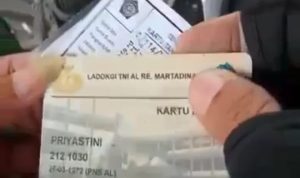 Kartu Milik Anggota TNI Bernama Suparno yang menjadi korban Tabrakan Maut