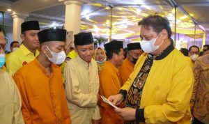Airlangga Hartarto Tegaskan untuk Capres, KIB Segera Umumkan Ketua Umum Partai Golkar Airlangga Hartarto menegaskan, KIB sejauh ini belum mengarah untuk melakukan pembahasan Calon Prsiden (Capres).