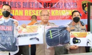 Pelaku Penusukan di Bekasi Menyamar jadi Polisi Akibat Terlilit Hutang