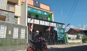 Kantor Desa Tenjolaya, Kecamatan Cicalengka, Kabupaten Bandung. (Yanuar/Jabar Ekspres)