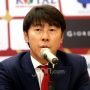 Shin Tae-yong Lemparkan Bola Panas pada Klub-Klub Liga 1 Indonesia