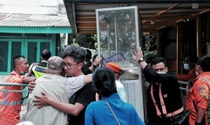 Pagi Tak Biasa di Jalan Laswi