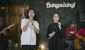 lirik lagu full senyum sayang