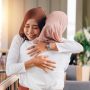 Ilustrasi hidup bahagia dengan cara membahagiakan orang lain.