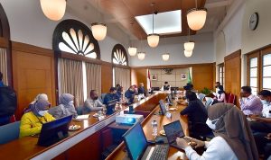 Gubernur Jawa Barat Ridwan Kamil bertemu dengan honorer tenaga kesehatan dan guru di Gedung Sate, Selasa (9/8/2022). -Biro Adpim Jabar-Biro Adpim Jawa Barat--