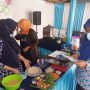 Kampanye Percepatan Penurunan Stunting Tingkat Kabupaten Garut POLA SEHAT: BKKBN memberikan pembekalan tentang kesehatan reproduksi dan dialog interaktif dengan Santri di Desa Surabaya, Kecamatan Limbangan, Kabupaten Garut, Minggu (14/8). Langkah ini merupakan wujud percepatan penurunan stunting di Jabar. (Erwin Mintara D. Yasa/Jabar Ekspres)