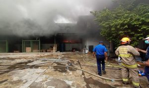 Kebakaran di Kota Bandung Meningkat, Diskar PB Sebut Karena Kelalaian Masyarakat Kasus kebakaran di Kota Bandung meningkat pesat. (Sandi Nugraha)