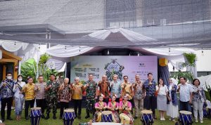 Potensi Tanaman Hias di Indonesia Capai Rp3000 triliun, Bogor Flora Festival 2022 Bangkitkan Gairah Ekonomi Nasional Sejumlah tokoh saat menghadiri peresmian Bogor Flora Festival 2022, di Mall Boxie 123, Tajur, Kota Bogor. (Yudha Prananda / Jabar Ekspres)