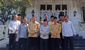 Momen saat DPD Golkar silahturahmi ke Paguyuban Pasundan. Kamis (4/8). Foto. Sandi Nugraha.