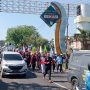 Aksi longmarch Aliansi buruh se Jawa Barat sudh samapai di Karawang, dan akan menuju DKI Jakarta. (ist)