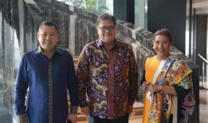 Airlangga Hartarto mengaku, pertemuan ini merupakan silahturahmi antar sahabat. Meski pertemuan membahas masalah kebangsaan.