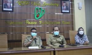 RSUD Jombang Jawab Tuduhan Paksa Pasien Melahirkan Normal RSUD Jombang Jawab Tuduhan Paksa Pasien Melahirkan Normal