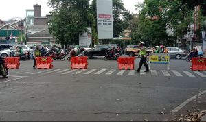 Ribuan Bobotoh Geruduk Kantor Persib, Polisi Rekayasa Arus Lalulintas