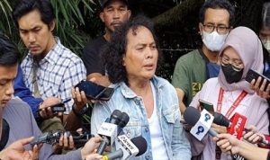 Deolipa Yumara Sentil Kak Seto: Ferdy Sambo udah Kaya!