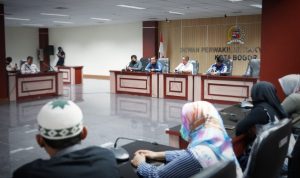 Curhat ke DPRD, Puluhan Karyawan PDJT Tagih Janji Bima Arya Tuntaskan Upah Mandek