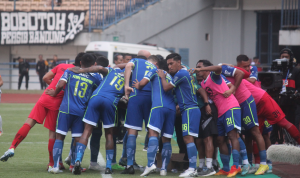 Luis Milla Boyong 20 Pemain Persib ke Malang, Pemain Timnas Indonesia Turut Diterbangkan