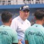 Tagar #ReneOut Kembali Mendesak Pucuk Trending Twitter usai Persib Dihancurkan Borneo FC