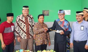 Resmikan Sanitasi Makam, Bima Arya Harap Jadi Inspirasi Koperasi Lain