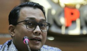 Juru bicara KPK ALi Fikri saat memaparkan tentang puluhan anggora DPRD JAmbi jd tersangka. (rmol)