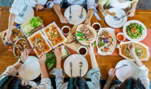 Tes Kepribadian Cara Makan, Suka Dicampur atau Dipisah? Ungkap Sifat Aslimu
