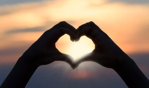 Link Bucin Nonton Film Purple Hearts Atasi Galau Malam Minggu Link bucin