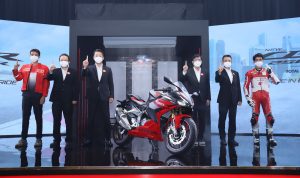 AHM Luncurkan Supersport New CBR250RR Berkarakter Big Bike AHM Luncurkan Supersport New CBR250RR Berkarakter Big Bike