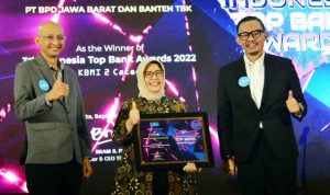 bank bjb Raih Top Bank in KBMI 2 di Ajang Indonesia Banking Summit 2022 Indonesia Banking Summit 2022-