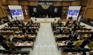 Pada pembacaaan Nota Pengantar Raperda RAPBD 2022 disebutkan, target pendapatan daerah pada penetapan APBD 2022 sebesar Rp 31,54 triliun.
