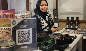 BRI Terbangkan Aksesoris Fesyen Daur Ulang ke Pasar Tong Tong Belanda
