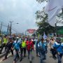 Ribuan Buruh dan DPRD Kabupaten Bandung Barat Mendukung BBM Turun