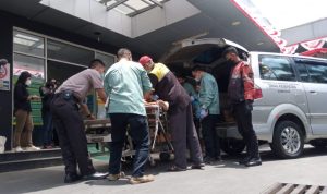 Dapat Ancaman Penodongan, Dua Perempuan di Sumedang Loncat dari Angkot hingga Terluka Dapat Ancaman Penodongan, Dua Perempuan di Sumedang Loncat dari Angkot hingga Terluka