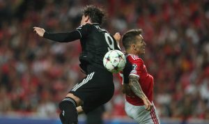 Si Nyonya Tua Kembali Menjadi Tim Semenjana Si Nyonya Tua Kembali Menjadi Tim Semenjana