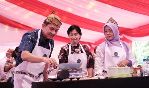 Minyak Merah - Disway