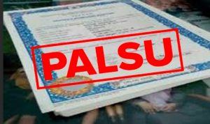 Viral Ijazah Palsu Jokowi, Begini Cara Gampang Cek Ijazah Palsu Atau Asli Ilustrasi cara cek ijazah apakah asli atau palsu.