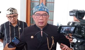Gubernur Jawa Barat Ridwan Kamil, saat memberikan keterangan tentang tugasnya mencari nama untuk KCJB.