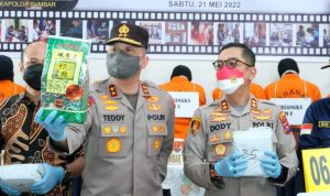 Irjen Teddy Minahasa